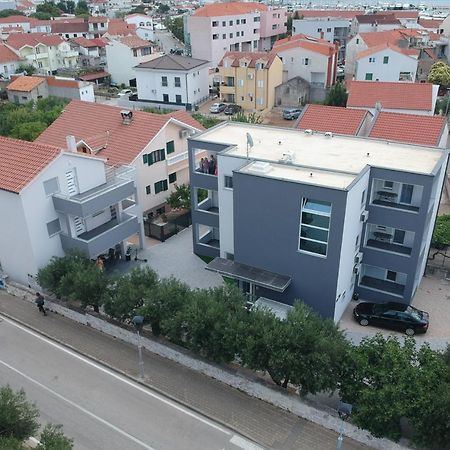 Apartments Dobrenic Vodice Exterior photo