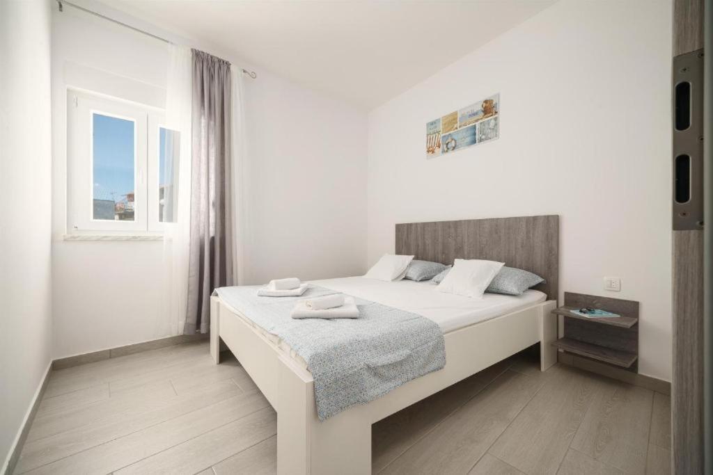 Apartments Dobrenic Vodice Exterior photo