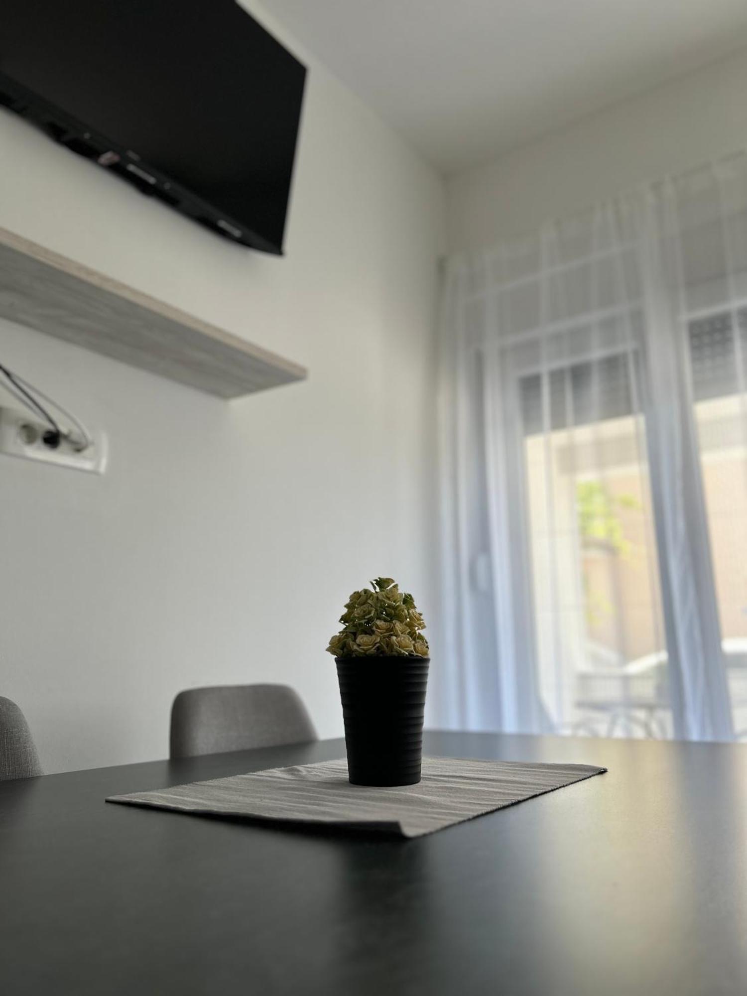 Apartments Dobrenic Vodice Exterior photo